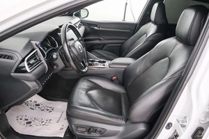 Седан Toyota Camry 2020 года, 3699000 рублей, Красноярск