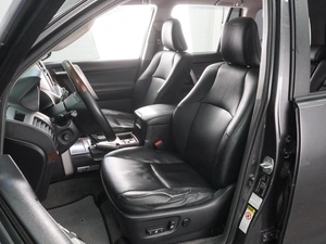 Внедорожник Toyota Land Cruiser Prado 2010 года, 2699000 рублей, Воронеж