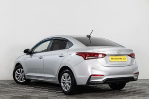 Седан Hyundai Solaris 2017 года, 1299000 рублей, Сургут