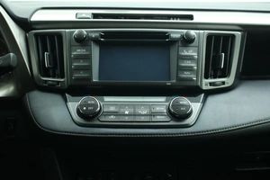 Внедорожник Toyota RAV4 2015 года, 2100000 рублей, Красноярск