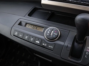 Минивэн Honda Freed 2012 года, 999000 рублей, Краснодар