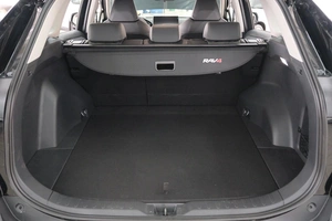 Внедорожник Toyota RAV4 2025 года, 4349000 рублей, Омск