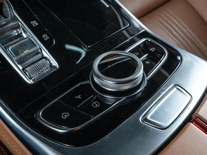 Седан Hongqi H9 2021 года, 3320000 рублей, Волгоград