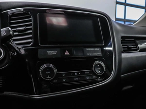 Внедорожник Mitsubishi Outlander 2018 года, 2200000 рублей, Красноярск