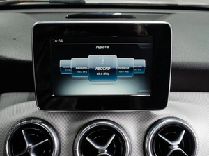 Седан Mercedes-benz CLA-класс 2015 года, 1999000 рублей, Тюмень