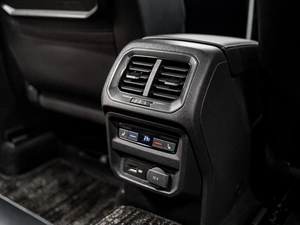 Внедорожник Volkswagen Tiguan 2019 года, 2600000 рублей, Красноярск