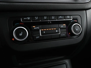 Внедорожник Volkswagen Tiguan 2012 года, 1429000 рублей, Кирилловка
