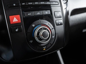 Минивэн Kia Venga 2013 года, 860000 рублей, Волгоград