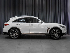 Внедорожник Infiniti QX70 2014 года, 2499000 рублей, Тюмень