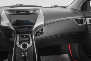 Седан Hyundai Avante 2012 года, 949000 рублей, Кемерово