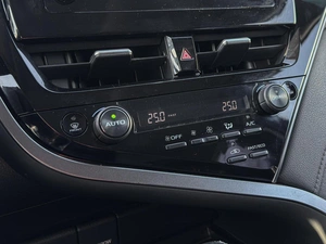 Седан Toyota Camry 2021 года, 2890000 рублей, Волгоград