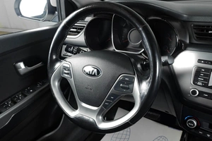 Седан Kia Rio 2016 года, 1099000 рублей, Тюмень
