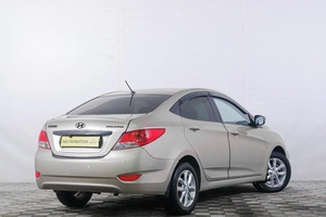 Седан Hyundai Solaris 2013 года, 759000 рублей, Кемерово