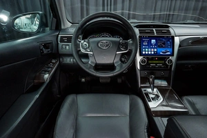 Седан Toyota Camry 2014 года, 2000000 рублей, Красноярск