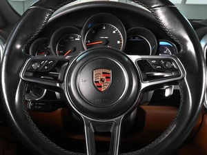 Внедорожник Porsche Cayenne 2016 года, 4249000 рублей, Аксай
