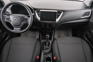 Седан Hyundai Solaris 2018 года, 1259000 рублей, Красноярск