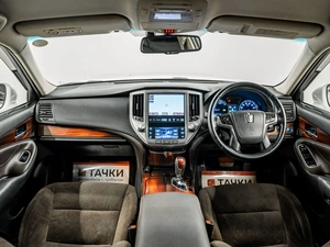 Седан Toyota Crown 2014 года, 1800000 рублей, Красноярск