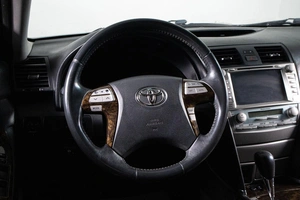 Седан Toyota Camry 2007 года, 1069000 рублей, Сургут