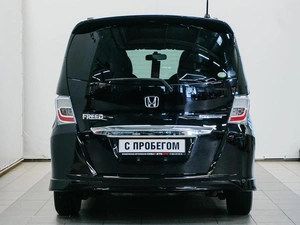 Минивэн Honda Freed 2011 года, 956000 рублей, Красноярск