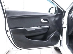 Седан Kia Rio 2016 года, 1080000 рублей, Красноярск