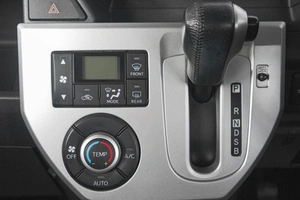 Хетчбэк Daihatsu Wake 2015 года, 949000 рублей, Кемерово