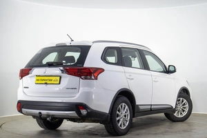 Внедорожник Mitsubishi Outlander 2015 года, 1599000 рублей, Оренбург