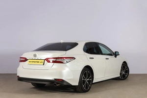Седан Toyota Camry 2018 года, 3249000 рублей, Новосибирск