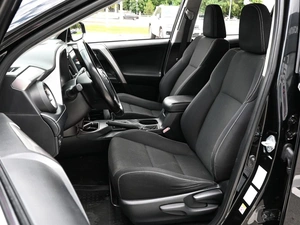 Внедорожник Toyota RAV4 2017 года, 2170000 рублей, Волгоград