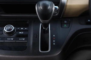 Минивэн Honda Freed 2018 года, 1699000 рублей, Новосибирск