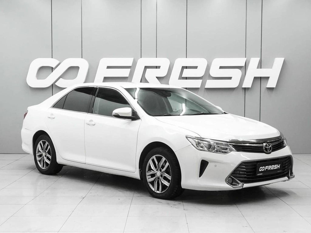 Седан Toyota Camry 2015 года, 1850000 рублей, Ростов-на-Дону