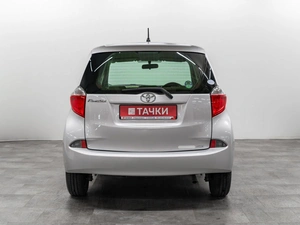Хетчбэк Toyota Ractis 2013 года, 1150000 рублей, Красноярск