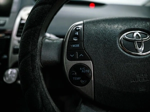 Лифтбек Toyota Prius 2009 года, 840000 рублей, Красноярск