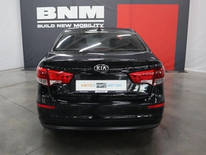 Седан Kia Rio 2017 года, 1330000 рублей, Курск