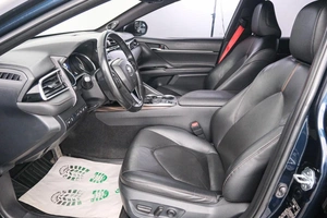 Седан Toyota Camry 2018 года, 3349000 рублей, Красноярск