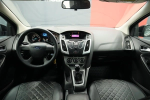Хэтчбек Ford Focus 2012 года, 910000 рублей, Курск