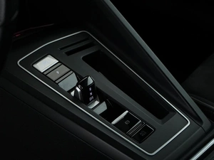 Хетчбэк Volkswagen Golf 2021 года, 2797434 рублей, Москва