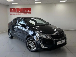 Седан Kia Rio 2014 года, 900000 рублей, Смоленск