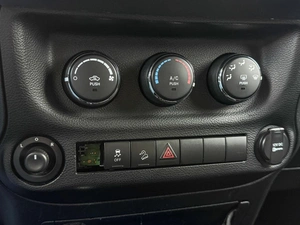 Внедорожник Jeep Wrangler 2011 года, 2550000 рублей, Большой Сочи