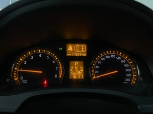 Седан Toyota Avensis 2011 года, 1287000 рублей, Солонцы