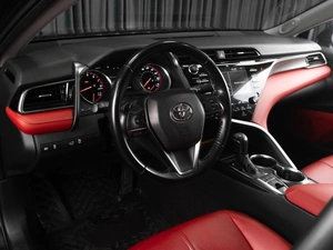 Седан Toyota Camry US Market 2018 года, 2889000 рублей, Тюмень
