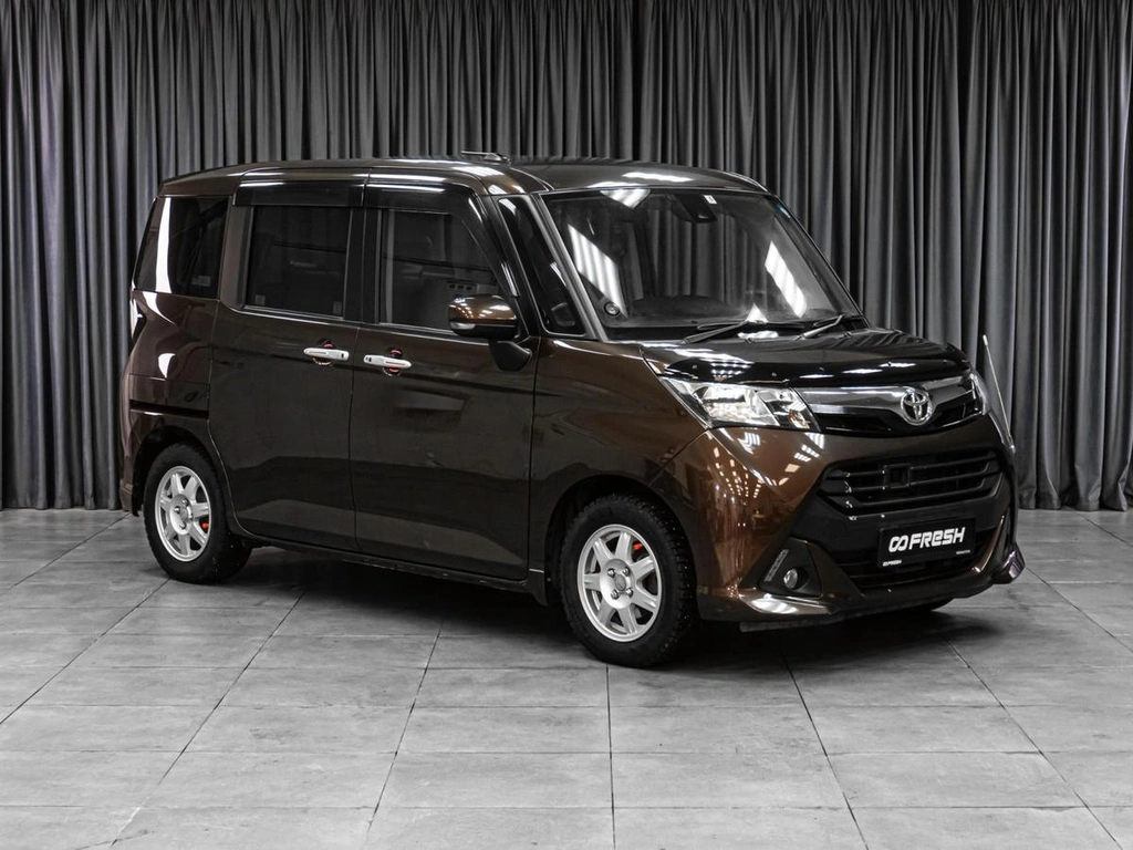 Хетчбэк Toyota Tank 2017 года, 1230000 рублей, Тюмень