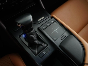 Седан Lexus ES 2021 года, 4618888 рублей, Москва