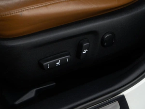 Седан Toyota Camry 2017 года, 1900046 рублей, Москва