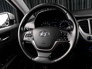 Седан Hyundai Solaris 2019 года, 1249000 рублей, Тюмень