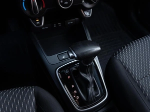 Седан Kia Rio 2018 года, 1389000 рублей, Саратов
