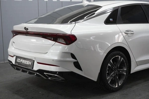 Седан Kia K5 2021 года, 2950000 рублей, Омск