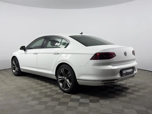 Седан Volkswagen Passat 2017 года, 2299900 рублей, Казань