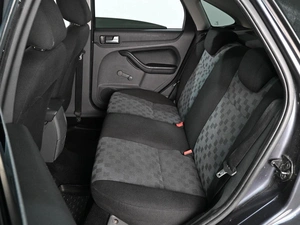 Седан Ford Focus 2005 года, 449000 рублей, Аксай