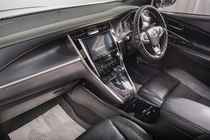 Внедорожник Toyota Harrier 2018 года, 3149000 рублей, Томск