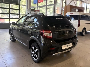 Хэтчбек Renault Sandero 2014 года, 940000 рублей, Орёл